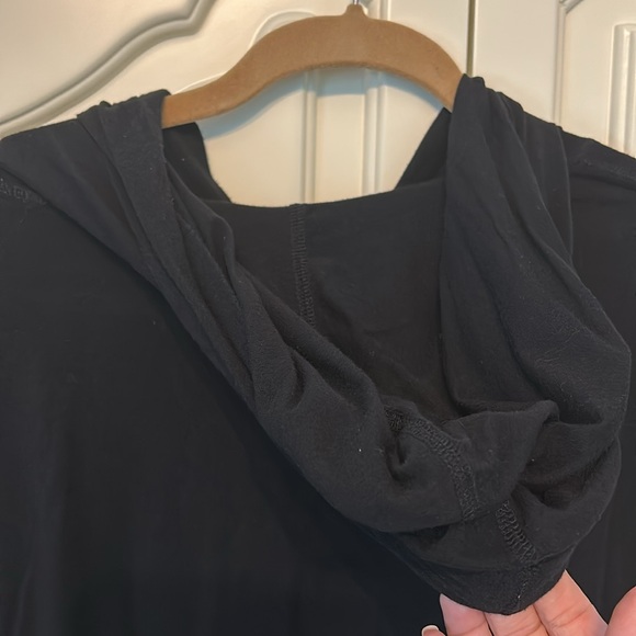 Donna Karan Active Black Top Women’s Size Large - Picture 5 of 6
